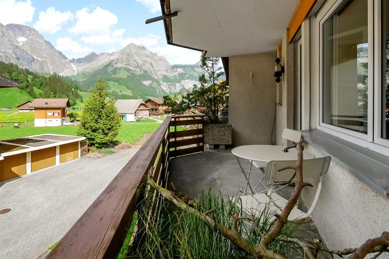 Apartment Next To Titlis Station Енгелберг Екстериор снимка