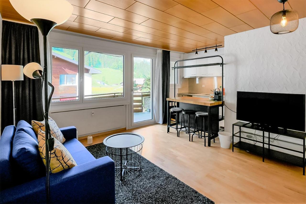 Apartment Next To Titlis Station Енгелберг Екстериор снимка