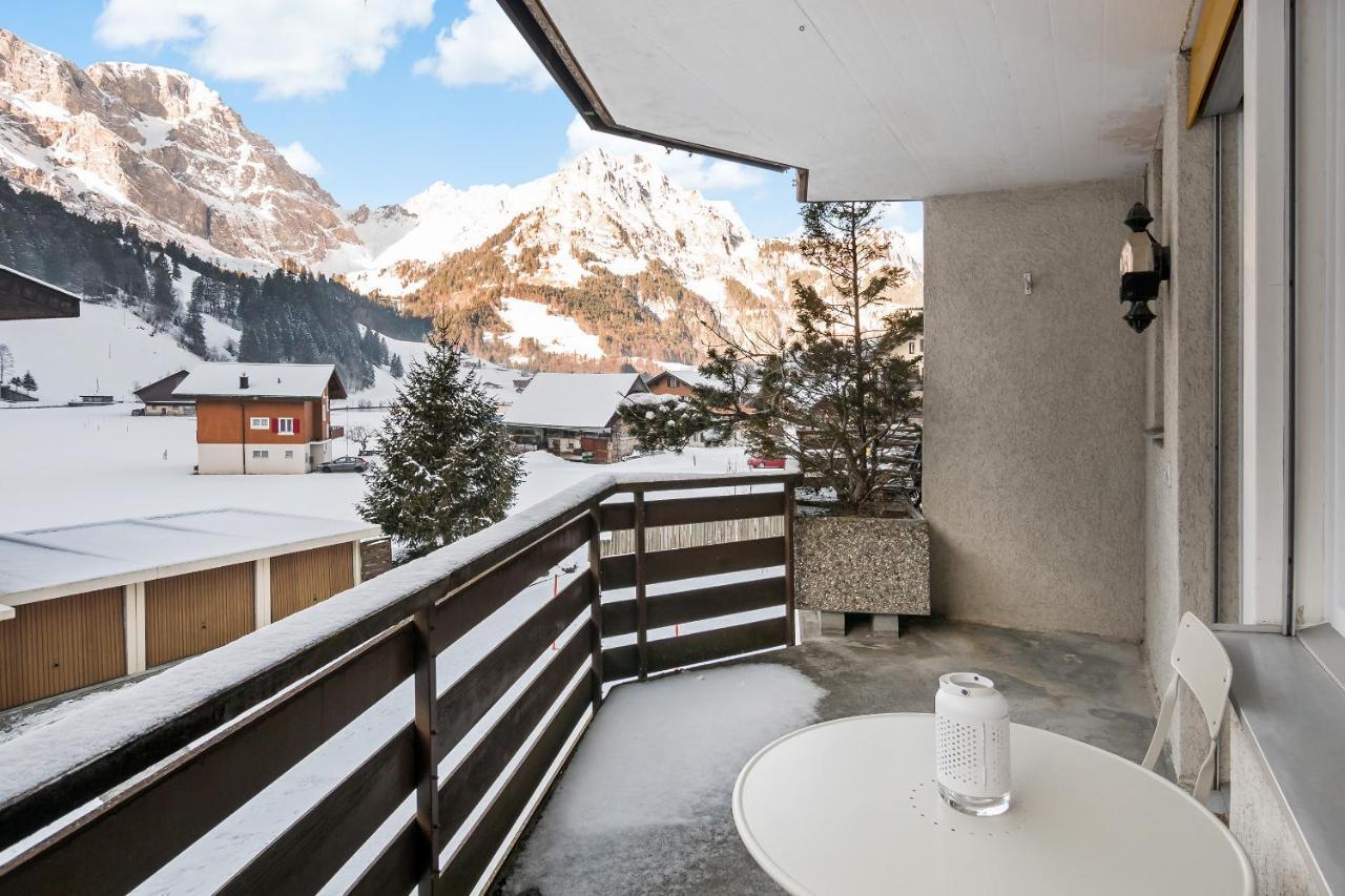 Apartment Next To Titlis Station Енгелберг Екстериор снимка